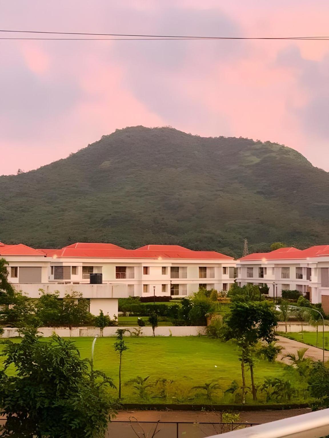 Ferienwohnung Mizzle Exotica Lonavla Exterior foto