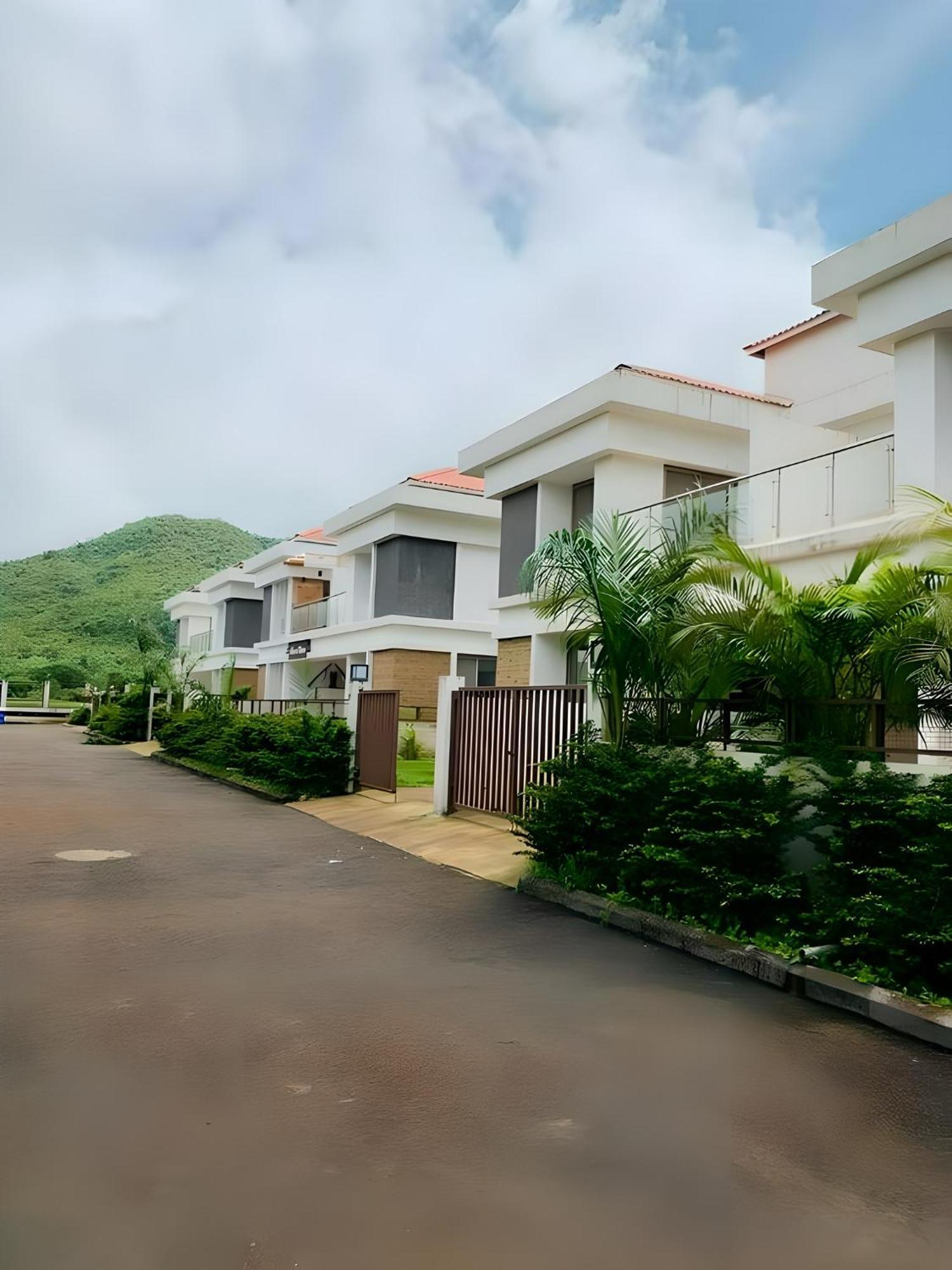 Ferienwohnung Mizzle Exotica Lonavla Exterior foto