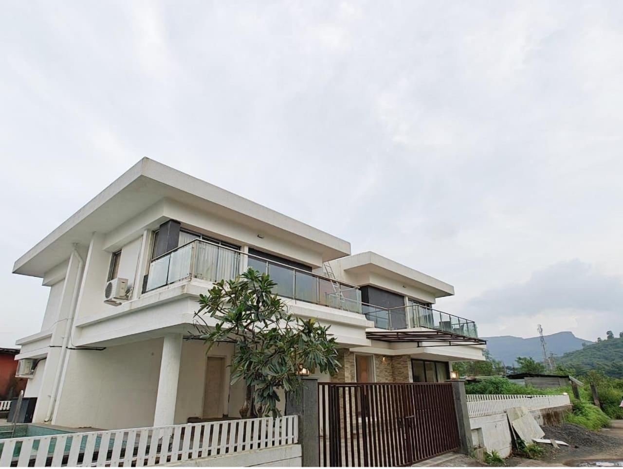 Ferienwohnung Mizzle Exotica Lonavla Exterior foto