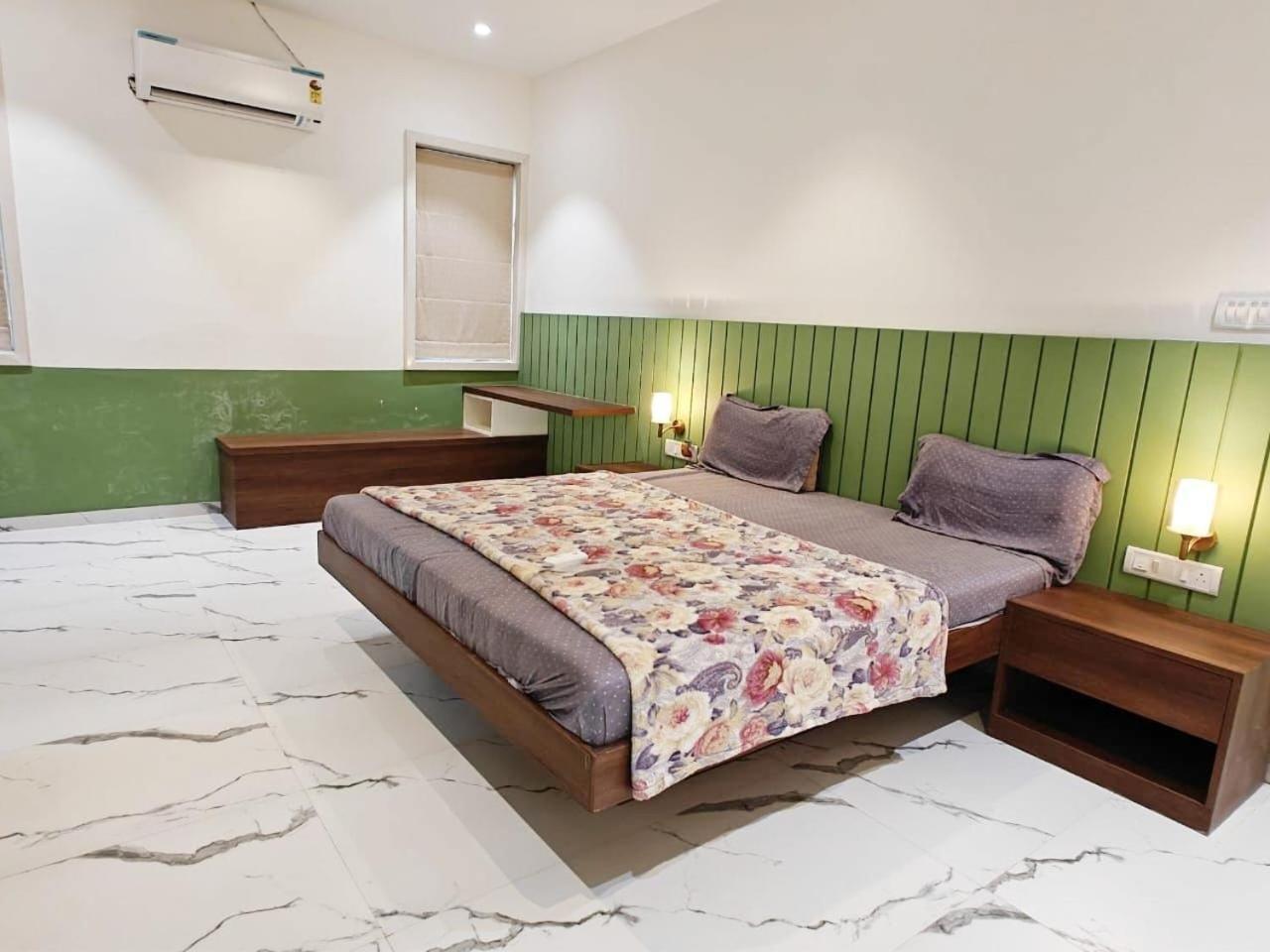 Ferienwohnung Mizzle Exotica Lonavla Exterior foto